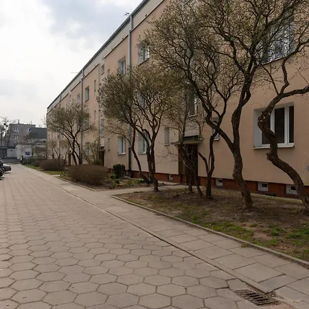 Kolo Malachite By Bookinghost *