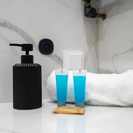 Kolo Malachite By Bookinghost Varsavia