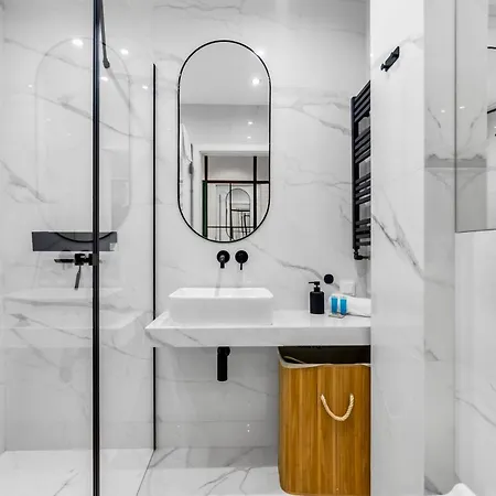 Kolo Malachite By Bookinghost Appartamento