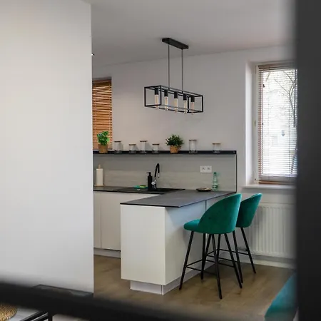 Kolo Malachite Apartment